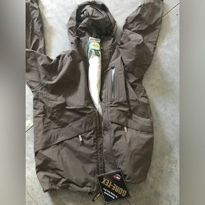 Cabelas Goretex Suit New With Tags